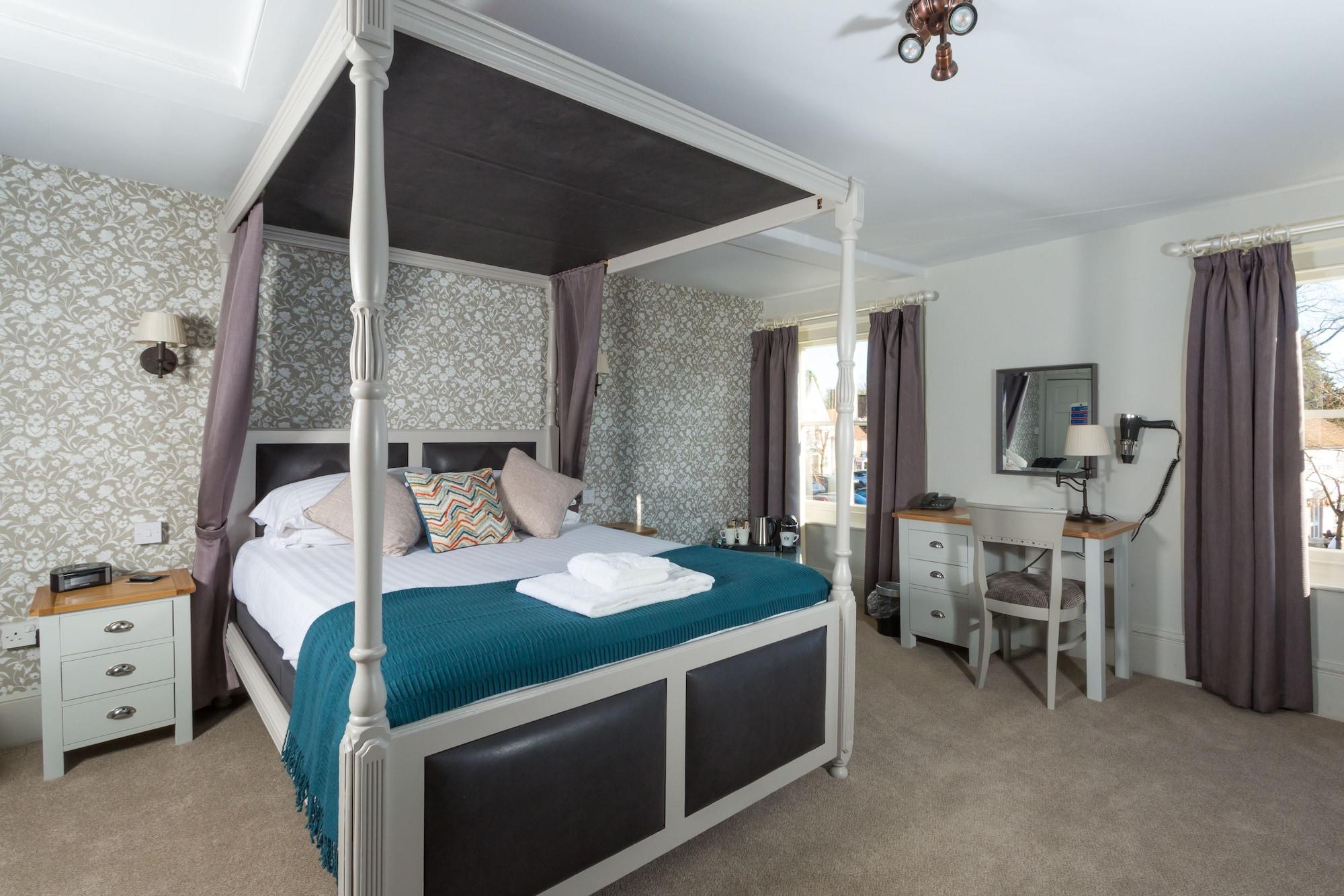The Dog & Bear Hotel Ленхем Экстерьер фото