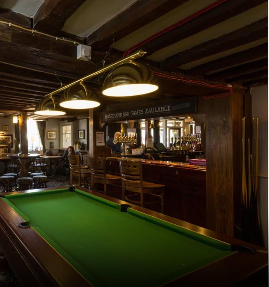 The Dog & Bear Hotel Ленхем Экстерьер фото